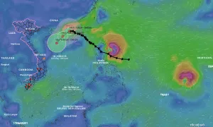 Bão Toraji suy yếu, cơn bão khác sẽ vào Biển Đông